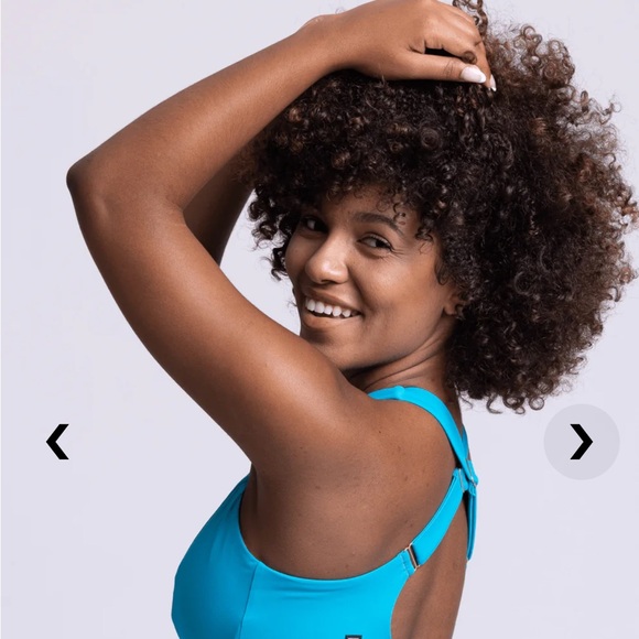 Jolyn Aphrodite swim surf bikini top size small - Picture 6 of 8